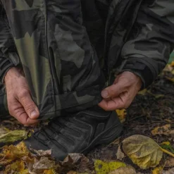 Avid Carp Arctic 50 Camo Winter Suit -Savage Gear shop 3755668Avid Carp Arctic 50 Camo Winter Suit 4