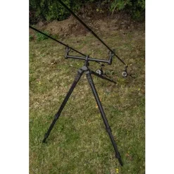 Korum Compact River Tripod -Savage Gear shop k0360034 compact river tripod 3.jpg