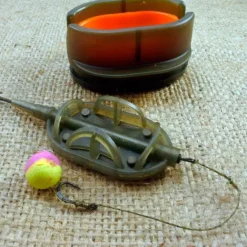 Orange Roomy Flat Feeder -Savage Gear shop method roomy flat.1 2 600x600.jpg