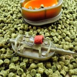 Orange Spider Flat Feeder -Savage Gear shop method spider flat.2 2 600x600.jpg