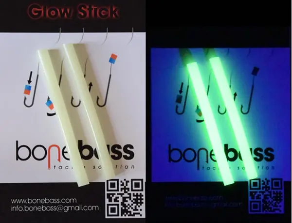 BoneBass Glow Sticks Ø 4 mm BoneBass Glow Sticks Ø 4 Mm -Savage Gear shop sticks groen.jpg