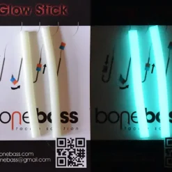 BoneBass Glow Sticks Ø 4 Mm 6 BoneBass Glow Sticks Ø 4 Mm -Savage Gear shop sticks lichtblauw.jpg